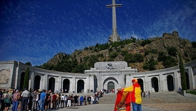 El Congrés ha aprovat l'exhumació de les restes de Franco del Valle de los Caídos