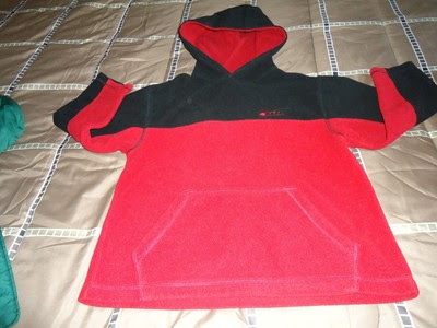 Bargain BOYS HOODED PULLOVER SWEATSHIRT SIZE MED 78 RED  BLACK