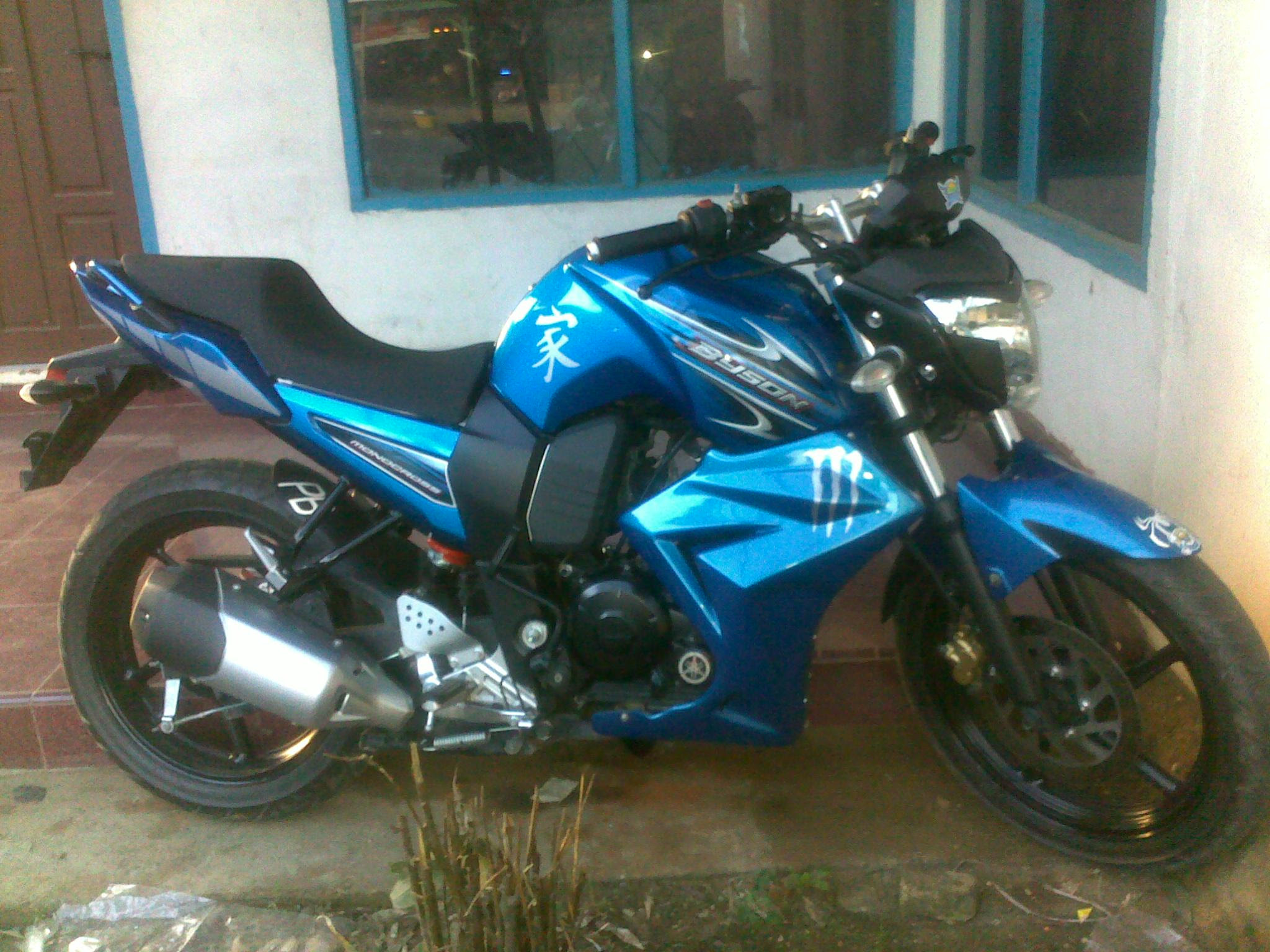 Koleksi Variasi Motor Warna  Biru  Modifikasi  Yamah NMAX