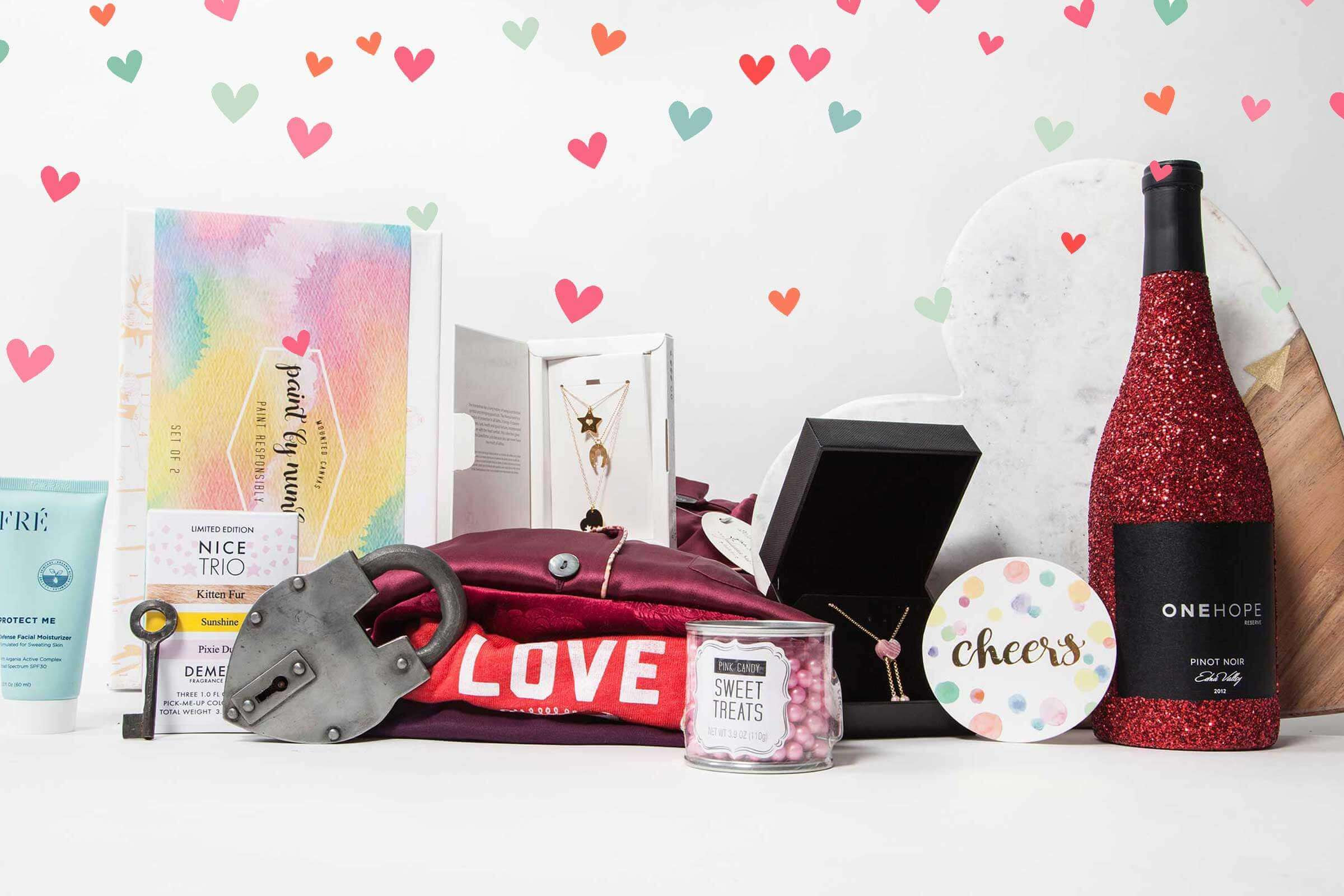 When it comes to choosing the best and memorable valentines gift. 11 Sweet Valentine S Day Gift Ideas For Girlfriend Wife Fiancee Magic Proposal