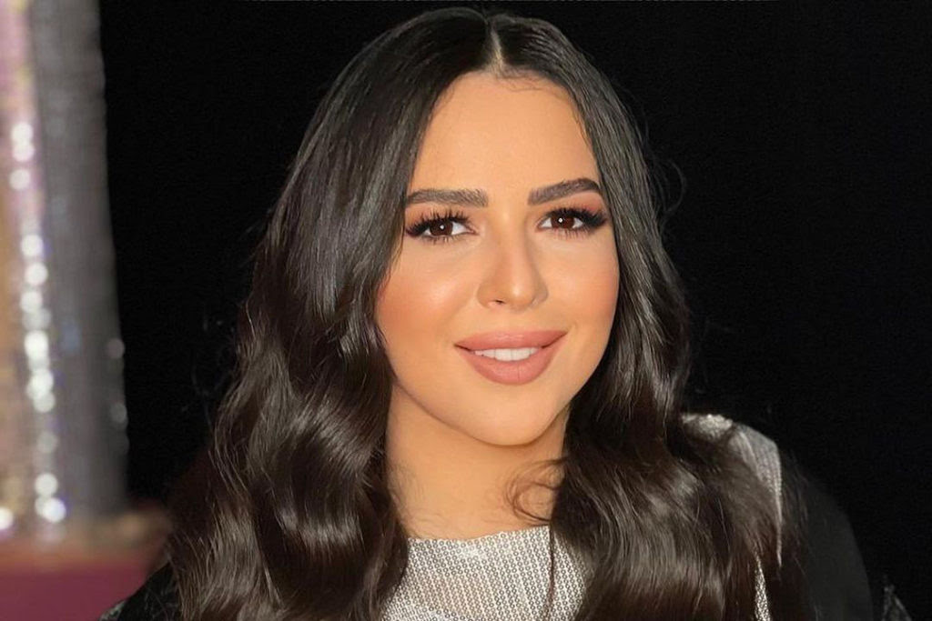 رسالة إيمي سمير غانم إلى والديها عبر انستجرام. Ù…ÙˆÙ‚Ø¹ Ø¨ØµØ±Ø§Ø­Ø© Ù…ÙˆÙ‚Ø¹ Ø§Ù„Ù†Ø¬ÙˆÙ… Ø¥ÙŠÙ…ÙŠ Ø³Ù…ÙŠØ± ØºØ§Ù†Ù… Ø­Ø¯ÙŠØ« Ø§Ù„Ù…ØªØ§Ø¨Ø¹ÙŠÙ† Ø¨Ø¹Ø¯ ØªØ¹Ù„ÙŠÙ‚Ù‡Ø§ Ø¹Ù† Ø¯Ù„Ø§Ù„ Ø¹Ø¨Ø¯ Ø§Ù„Ø¹Ø²ÙŠØ²
