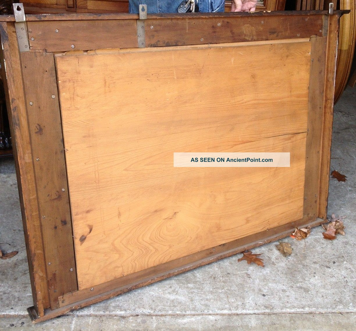 We believe that expert craftsmanship, choice and cutting edge design can make a piece fit for display. Large Antique Oak Frame Tiger In Cage Print