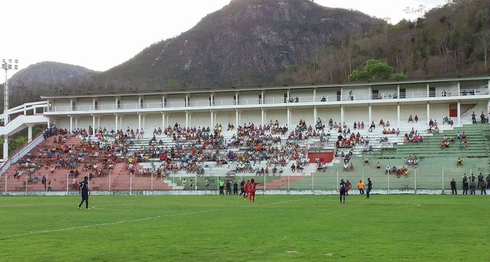 Final da Copa Espírito Santo tevfe um público pequeno (Foto: Richard Pinheiro)