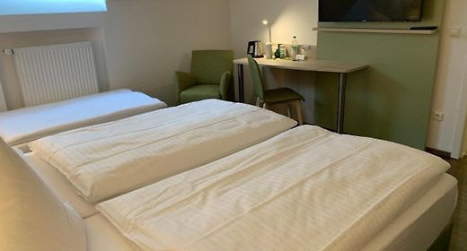 Hotel garni maria's inn is a small oasis, located optimally between munich airport and the bavarian capital. Marias Inn Garching Bei Muenchen