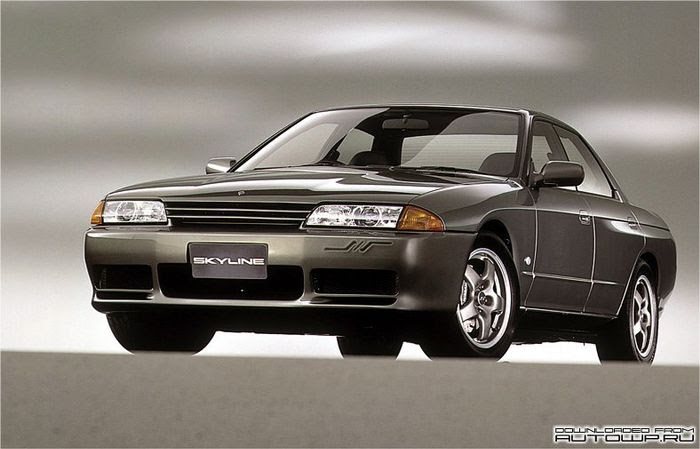 On the base of 2 door coupe model, which was fully changed in a previous year, the improvements of its basic performance, such as driving, turning, and stopping, and the strengthening of body rigidity, were made so that drivers could fully take advantage of its potential. Club Nissan Skyline Espana