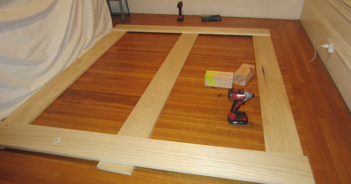 Claudi: Build wood platform shedaisy