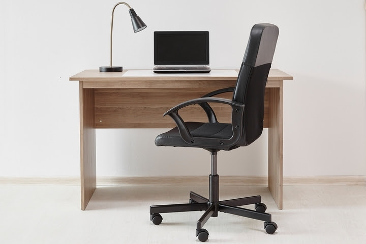 They can be used for multiple purposes but is most commonly found in the reception area. 7 Popular Types Of Furniture For Home Offices Boldface News