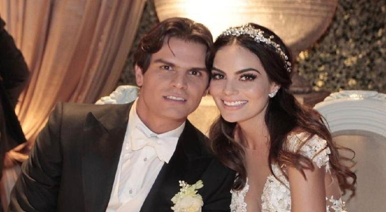 La ex miss universo decidió dar la noticia a través de una revista mexicana y todos sus followers están muy contentos. This Is How They Tried To Assassinate Ximena Navarrete And Her Husband Archyde