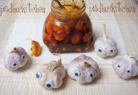 Add remaining five garlic clove halves to each jar. Garlic Pickle Recipe How To Make Garlic Pickle How To Prepare Garlic Pickle Padhuskitchen