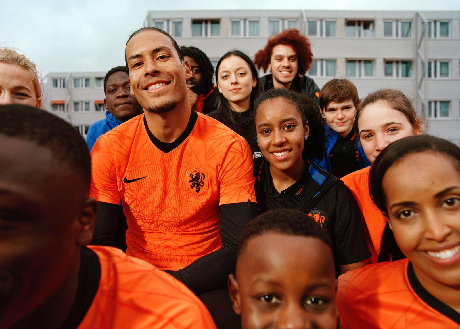 De overige tegenstanders zijn in theorie minder goed, maar ook tegen zwakkere landen is het nederlands elftal. Nederlands Elftal Voetbalshirt 2020 2021 Voetbalshirts Com