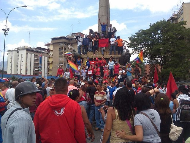 Movimientos populares de La Vega le trancaron La India a la marcha de María Corina, hartos de tanta guarimba en Montalbán