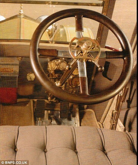 The front seat and steering