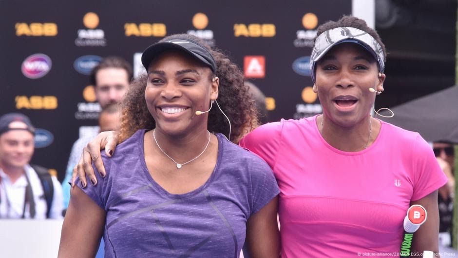 Nadal Schwester Rafael Nadal Spielt Zu Hause Tennis Mit Schwester Maribel Die Einen Punkt Gewinnt Das Traumfinale Zwischen Roger Federer Und Rafael Nadal Ist Perfekt