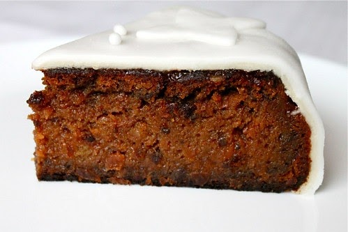 Pinch of Cinnamon | Spicy stories and recipes from around the world: Christmas Black cake (Rum cake)