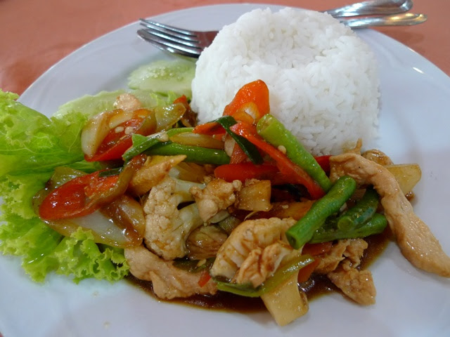 Seperti bawang merah, bawang putih, telur dan nasi putih. Resepi Nasi Goreng Paprik Copd Blog J