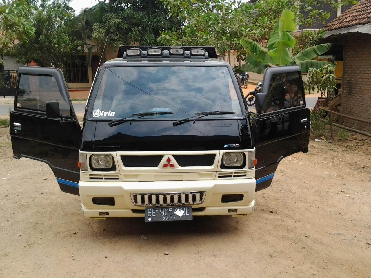 Foto Modifikasi Mobil L300 Pick Up Modifotto