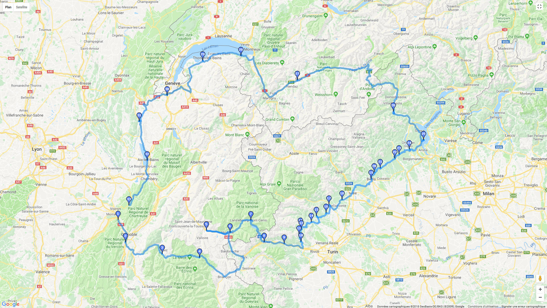 Moyennes montagnes calcaires ou volcaniques, collines argileuses et sableuses, plaines bonifiées (cultures maraîchères et fruitières). Roadbook Suisse France Italie