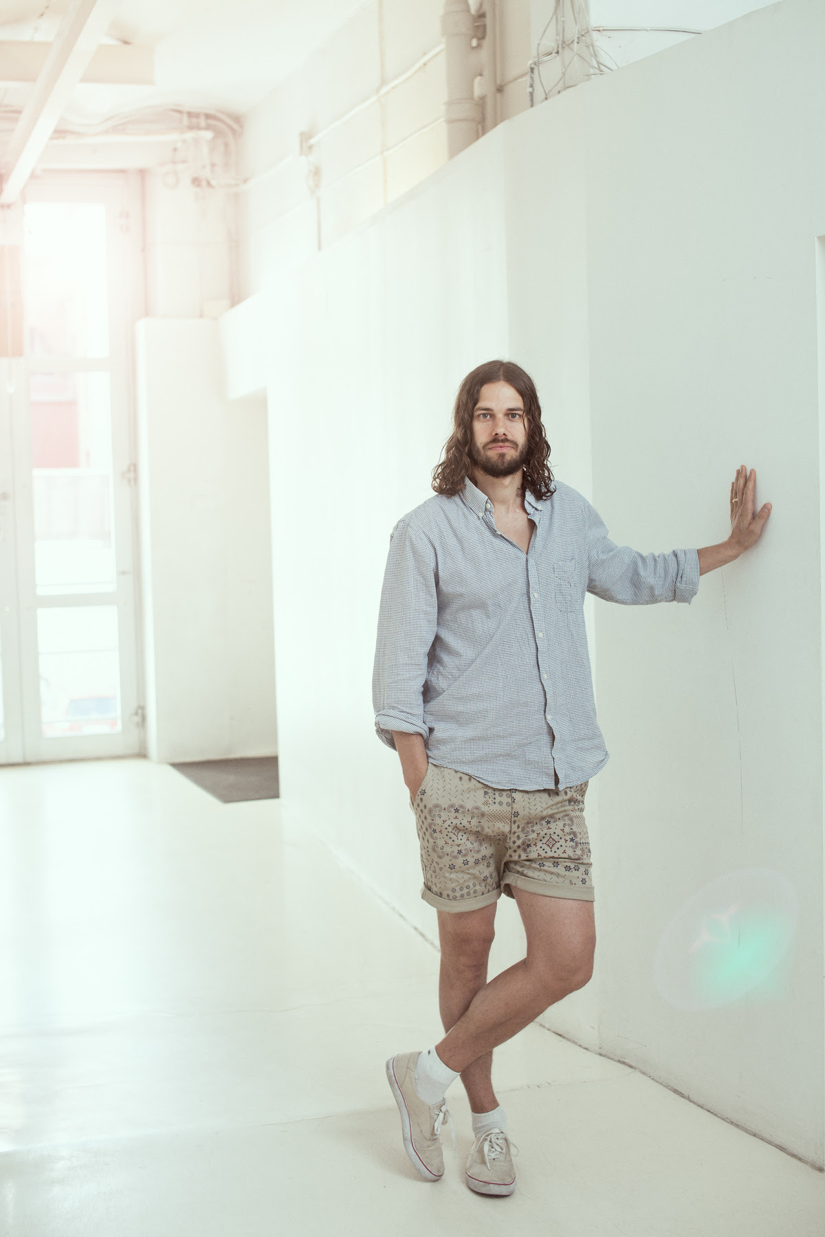 Syntheyes is a standalone windows/macos/linux application optimized for camera, object, geometry, and planar tracking, stabilization, and motion capture, with high performance and a huge feature list at an affordable price. Velour Per Andersson Interview Proper Magazine