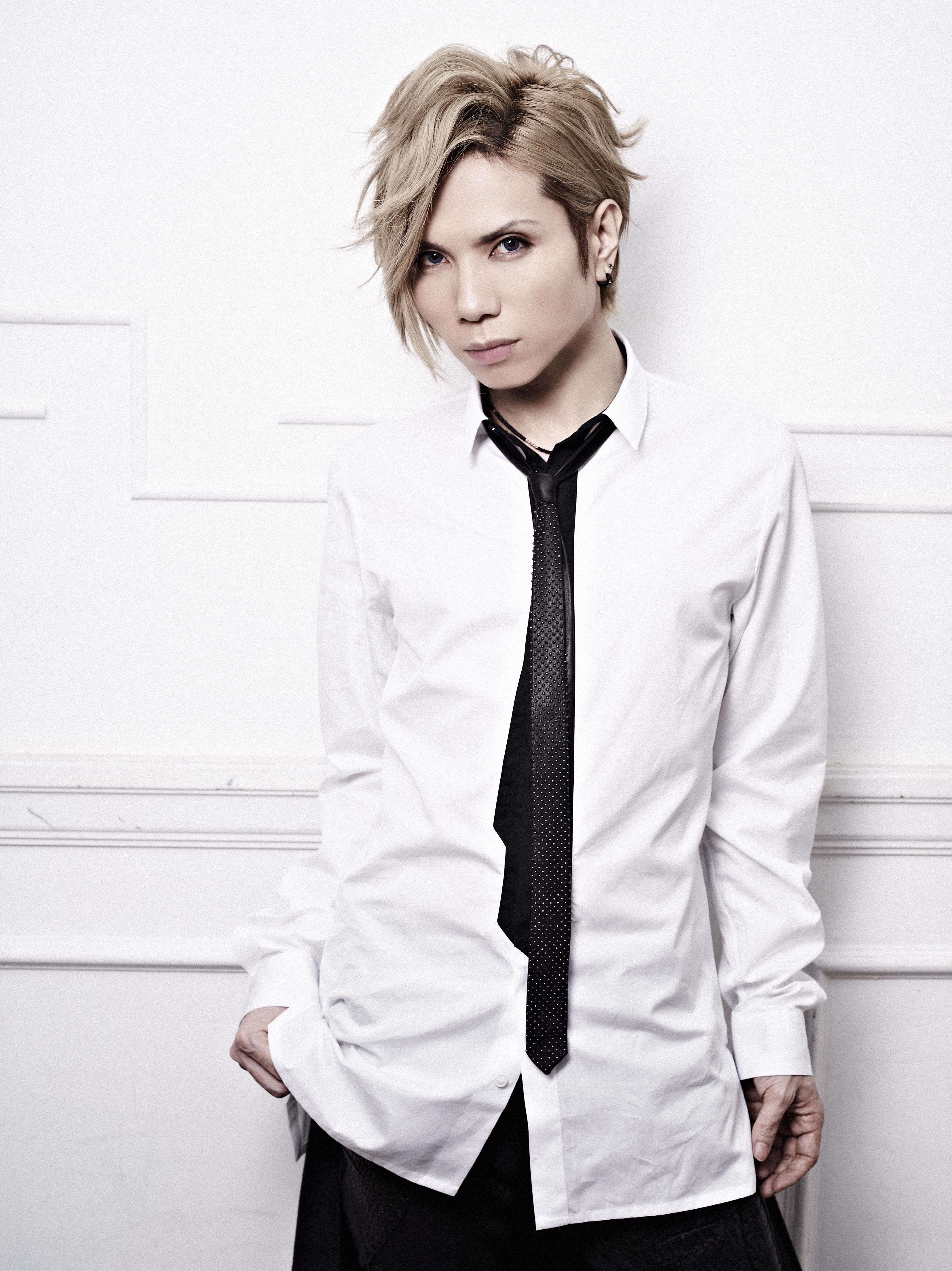 驚くばかり壁紙 アシッドブラックチェリー Yasu 最高の花の画像