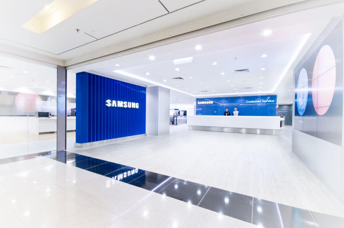 Whether for business travel, holiday, project assignment or interim housing for expatiates. Samsung S One Stop Shop Liveatpc Com Home Of Pc Com Malaysia