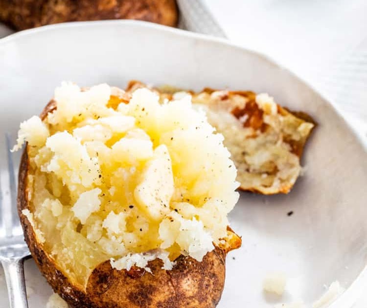Bake Potatoes At 425 : How To Make Perfect Baked Potatoes ...