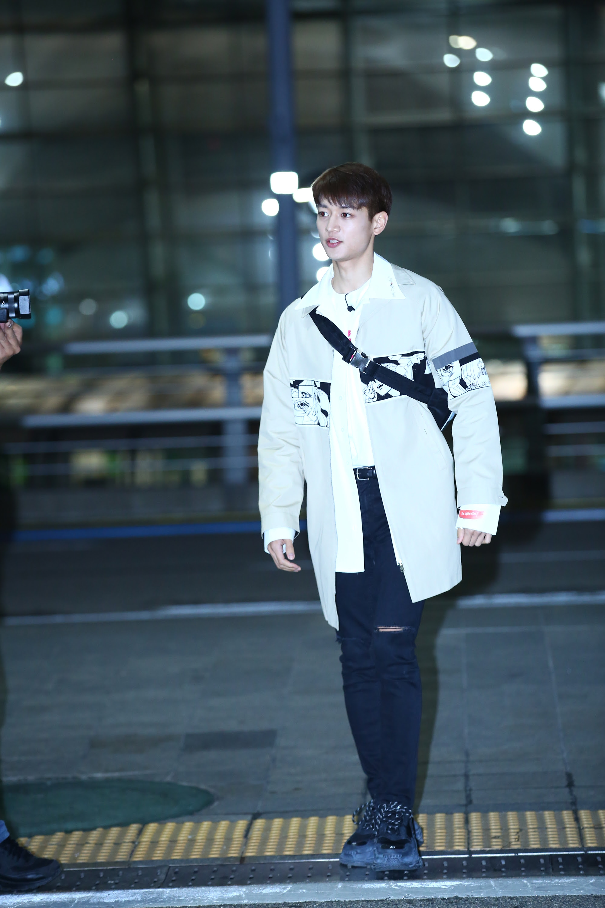 50 Shinee ミンホ 空港 ファッション 人気のファッション画像