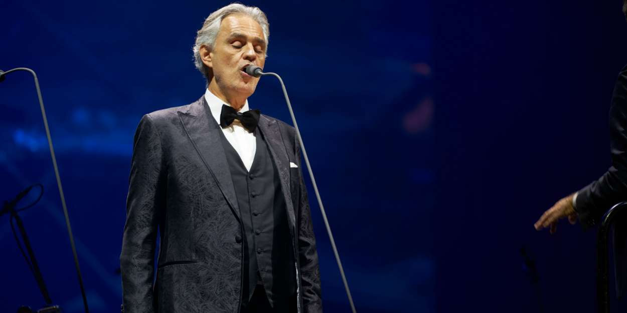 Andrea Bocelli chante Amazing Grace à Times Square