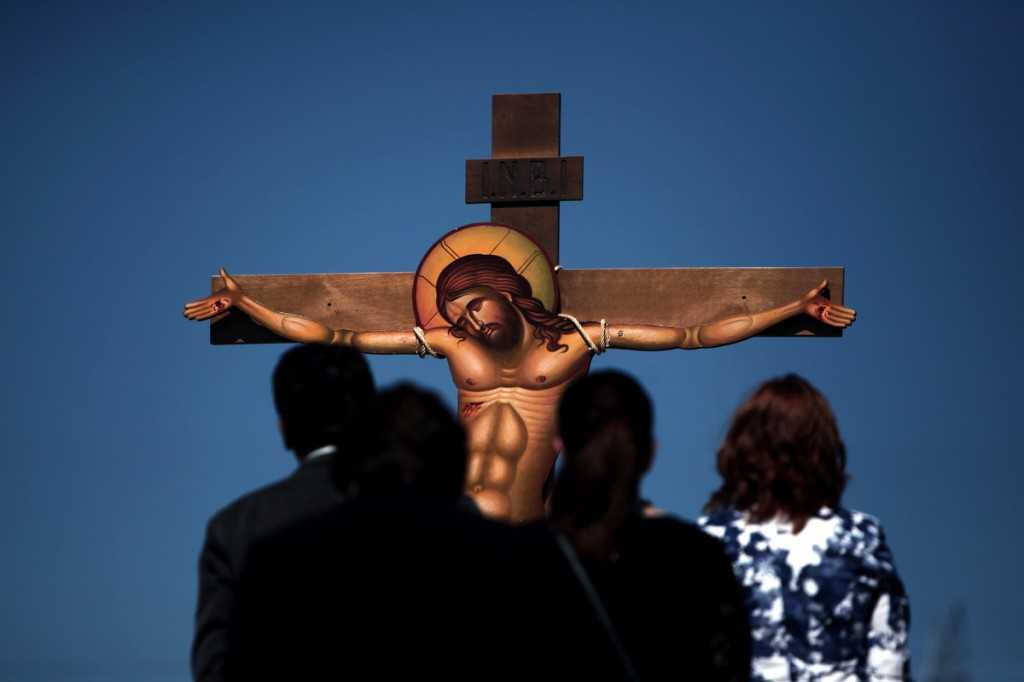 Î‘Ï€Î¿Ï„Î­Î»ÎµÏƒÎ¼Î± ÎµÎ¹ÎºÏŒÎ½Î±Ï‚ Î³Î¹Î± in fata crucii vineri mare