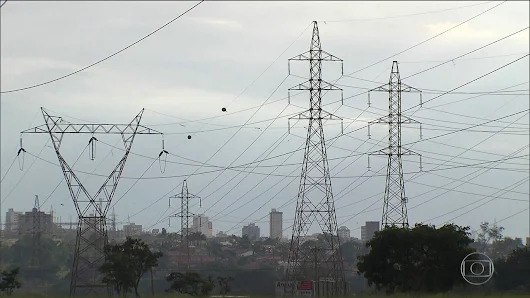 Conta de luz deve ficar mais cara em agosto por falta de chuvas