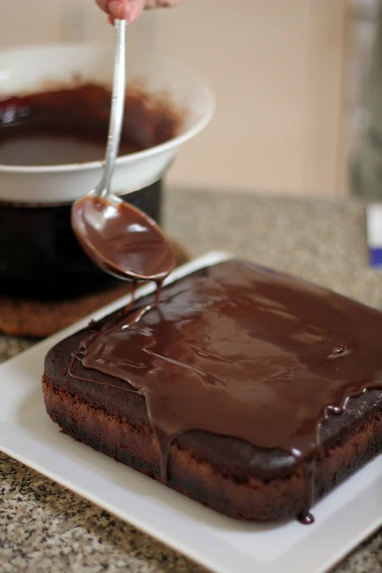 SMKSB 2B2 2012: Cara Memasak Kek Coklat Kukus.