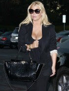 Jessica Simpson cleavage
