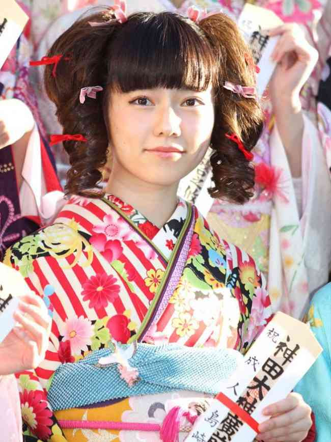 驚くばかり成人 式 髪型 芸能人 最も人気のある髪型
