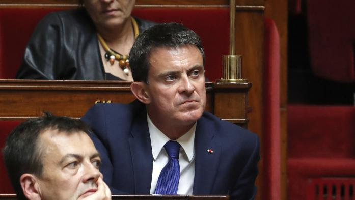 VIDEO. "Les candidats de la France insoumise sont dangereux pour la démocratie", lance Manuel Valls