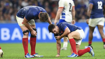 Coupe du monde de rugby : l'entraîneur des avants William Servat n'a 'pas de doute' sur la capacité d'Antoine Dupont 'à jouer le quart' avec la France