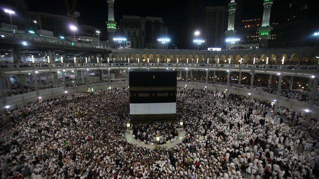 "Est-ce qu'on va partir ou pas ?" : des fidèles peinent à organiser leur pèlerinage à la Mecque depuis la mise en place d'un nouveau système de réservation