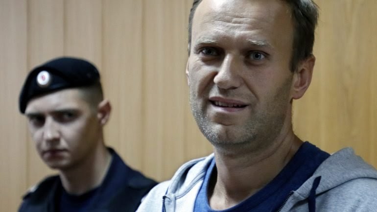 Moçambique Terra Queimada: Opositor a Putin condenado a 20 ...