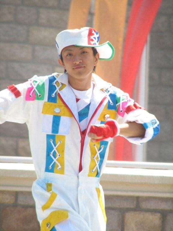最高ディズニー ダンサー ゲイ ディズニー帝国