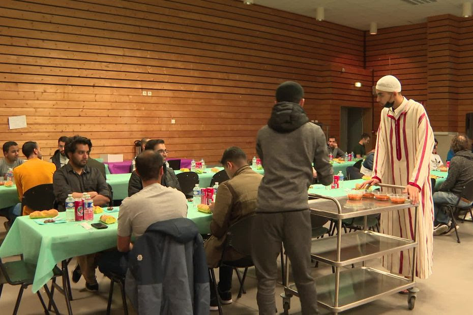 Grenoble : pour le ramadan, ils distribuent des repas gratuits aux personnes isolées