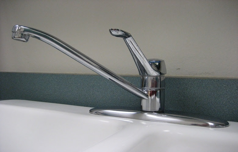 How to remove flow restrictor from kitchen faucet. How To Tighten A Loose Moen Single Handle Kitchen Faucet In 7 Steps Smart Yard Guide