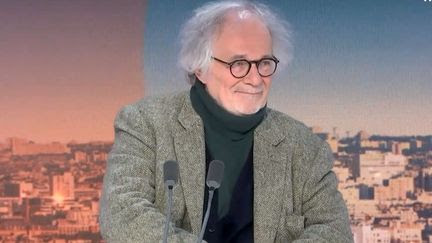 'Poète, je ne sais pas, libre, j'en suis sûr !' : le cinéaste Pascal Thomas se dévoile dans l’ouvrage 'Souvenirs en pagaille'