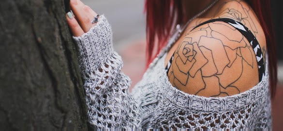 Tattoo Itch : Why Does My Tattoo Itch And Burn : It's advised you do not scratch or itch the tattooed area, as this could interfere with the recovery process.