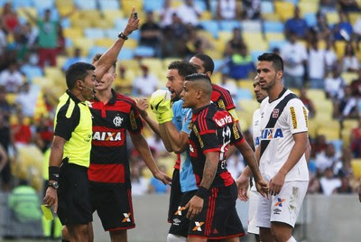 Árbitro Vasco x Flamengo (Foto: Reginaldo Pimenta / Agência O Globo)