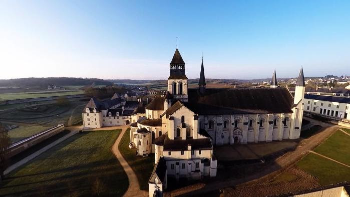 L'Abbaye Royale de Fontevraud, un joyau d'histoire et d'art contemporain