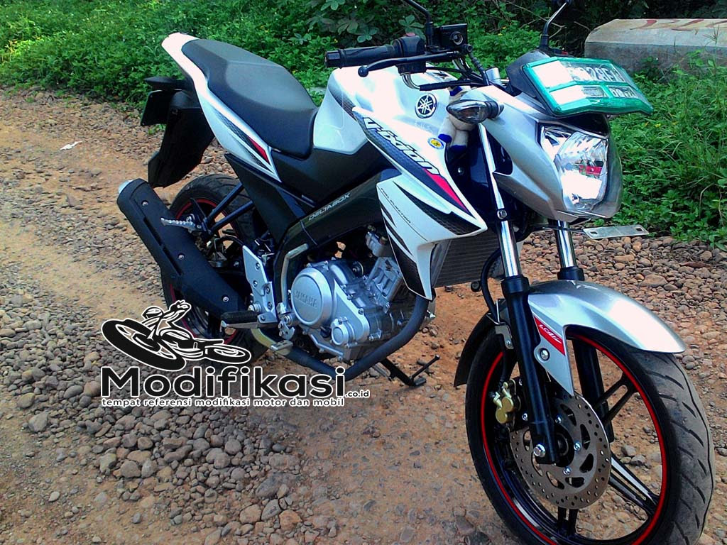 23 Foto Modifikasi Motor Vixion Grafiti Terlengkap Sobotomotif