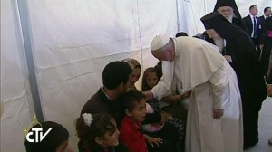 Le pape François à
Lesbos : une mise en scène savamment orchestrée