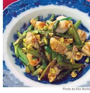 Wok-Seared Chicken With Asparagus and Pistachios