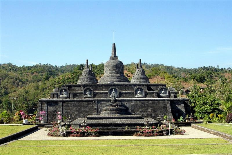  Gambar Rumah Ibadah Budha  House Q