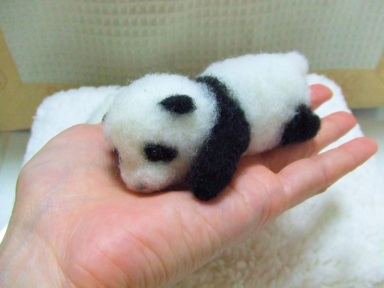 ぜいたく赤ちゃん かわいい 小さい パンダ イラスト画像