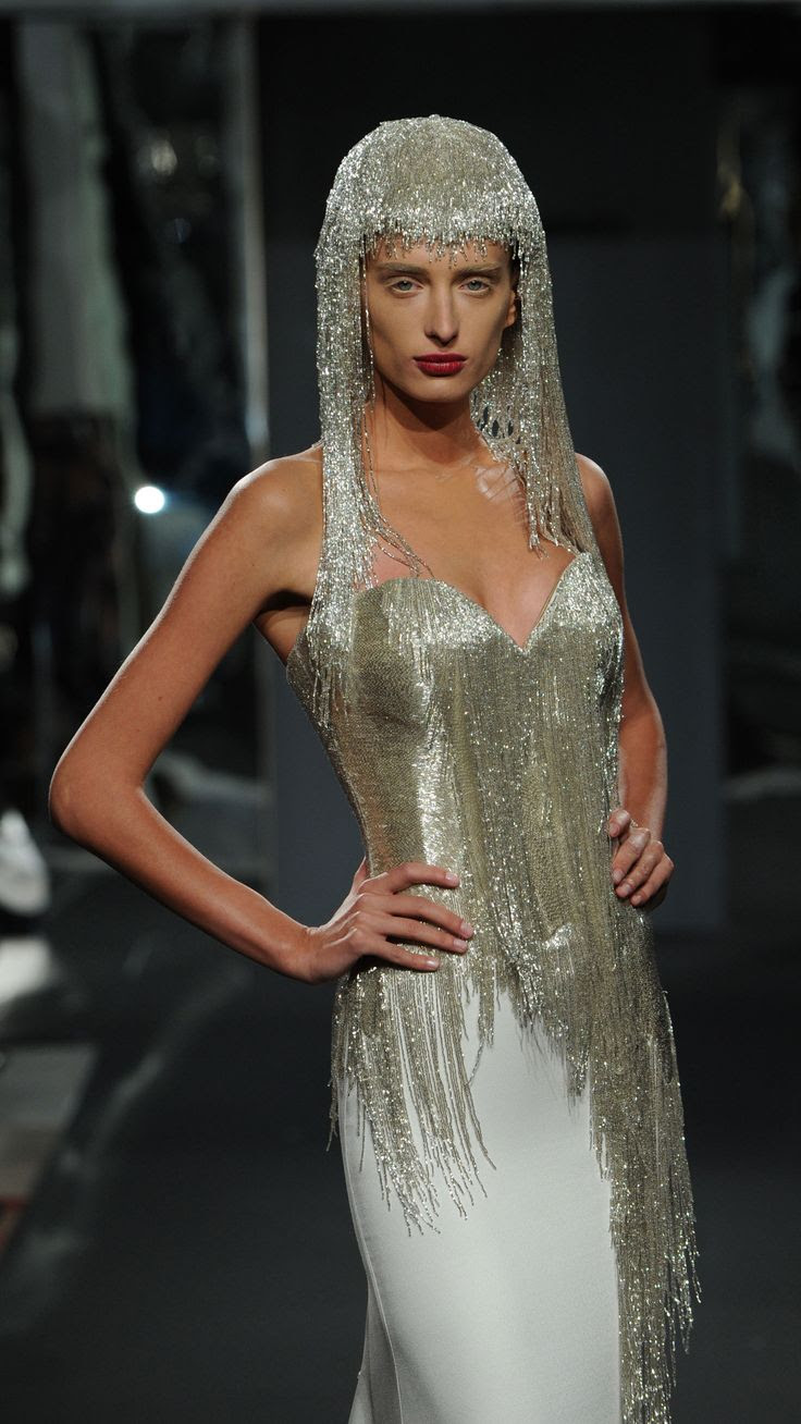 Robes De Mariee: Outrageous Wedding Dresses Bridal Fashion Week