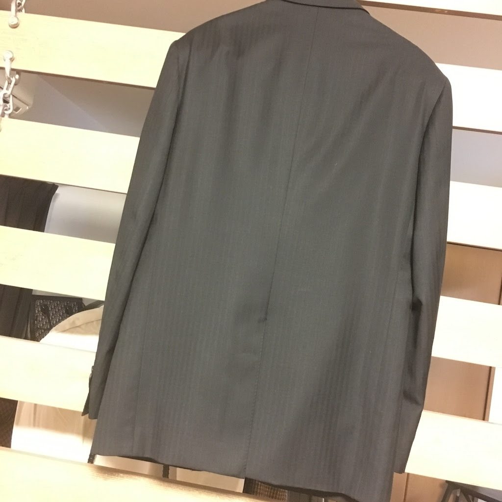 Kasword スーツ 後ろ 切れ目 糸